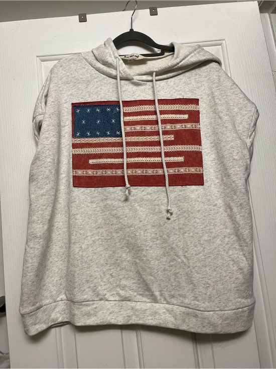 Three Bird Nest Tops - Three Bird Nest Heather Gray Sleeveless Hoodie with Distressed Flag Patch